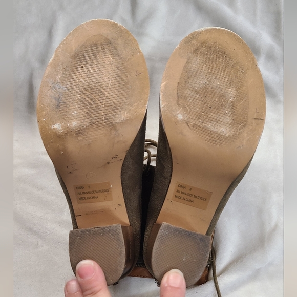 Charlotte Russe Women's Ciara Faux Suede Lace Up Open Toe Ankle Boots Size 6 - Picture 2 of 6